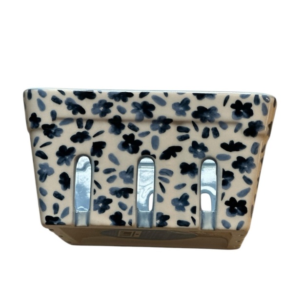 NEW! Charming Farmhouse Style Floral Ceramic Berry Basket 6”HX3’W Set of… - Picture 6 of 6